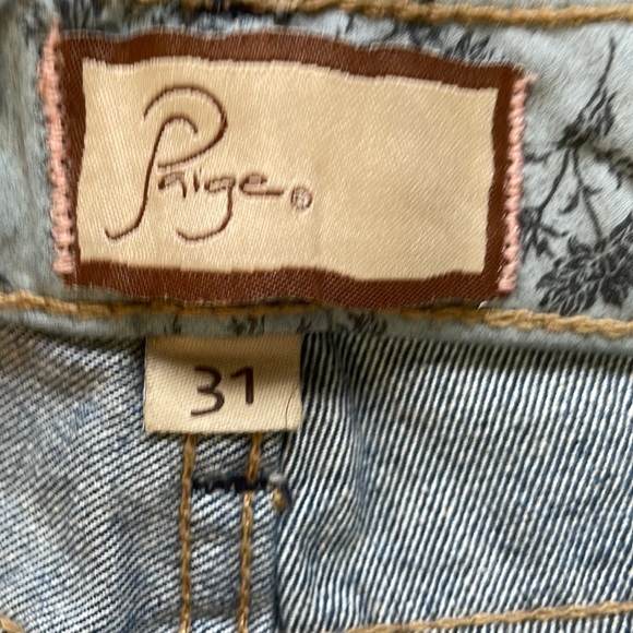 PAIGE - LIKE NEW  - Paige Denim Cut Off Jeans - SZ 31 - Picture 3 of 6